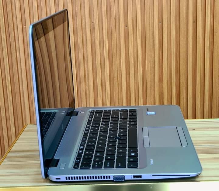 HP 840G3 CORE I7 16GB RAM ET 512SSD TACTILE 2.8HZ Cliquez sur AJOUTER au cas où le produit vous intéresse 😊😊