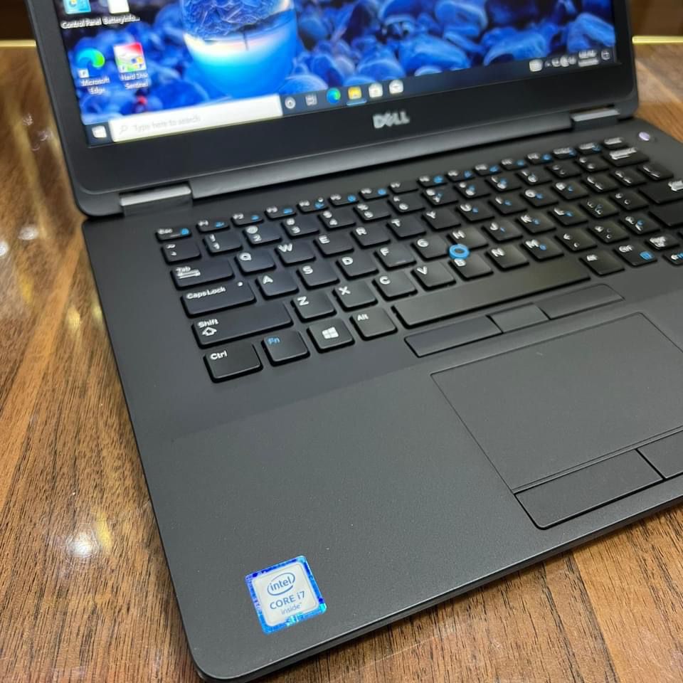 DELL 7480 COREI7 7EME GENERATION 8GB RAM ET 256SSD 14 POUCES DISPONIBLE A 200000 PROCESSEUR 2.5 Veillez fournir vos informations juste en bas au cas où notre offre vous intéresse 🙏🏽👎🏾👎🏾👎🏾